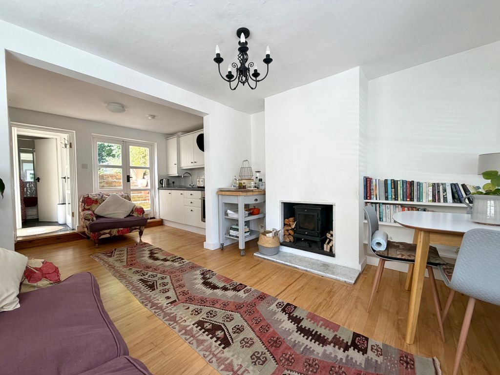 Property photo 3 of 20