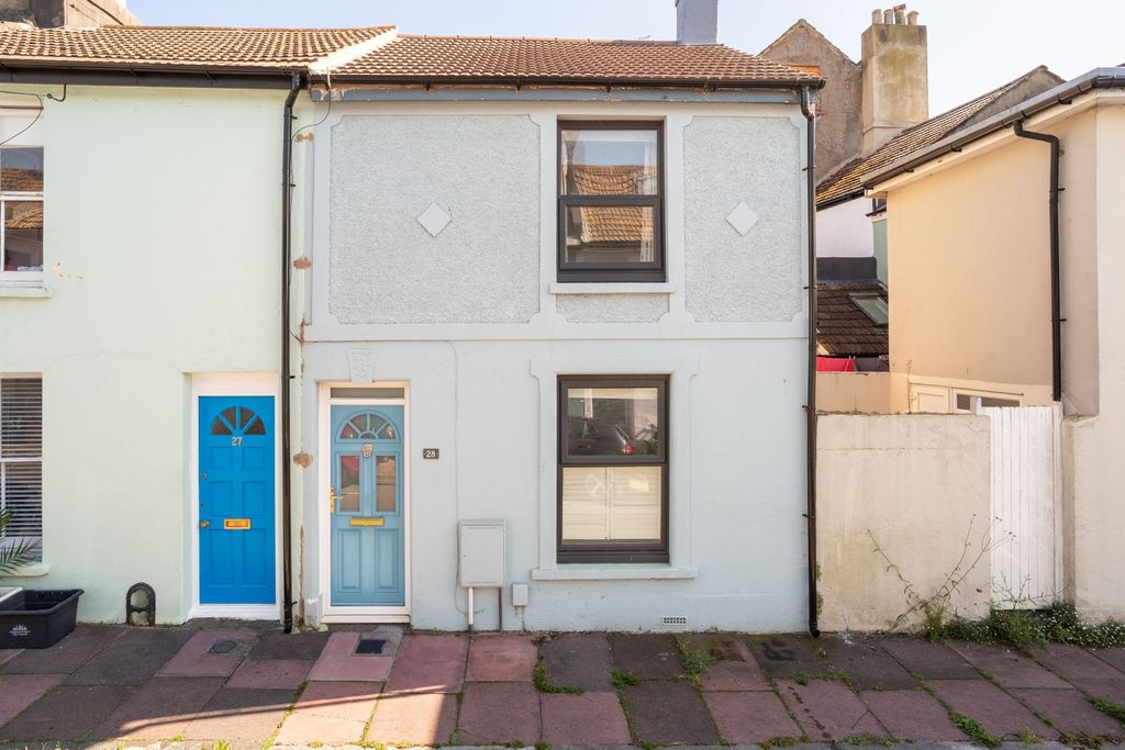 Property photo 1 of 13