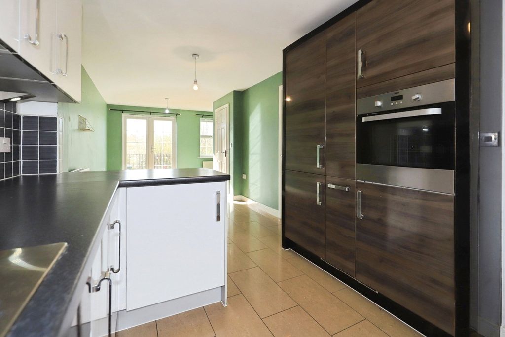 Property photo 2 of 20 Pbox-Img.Jpg