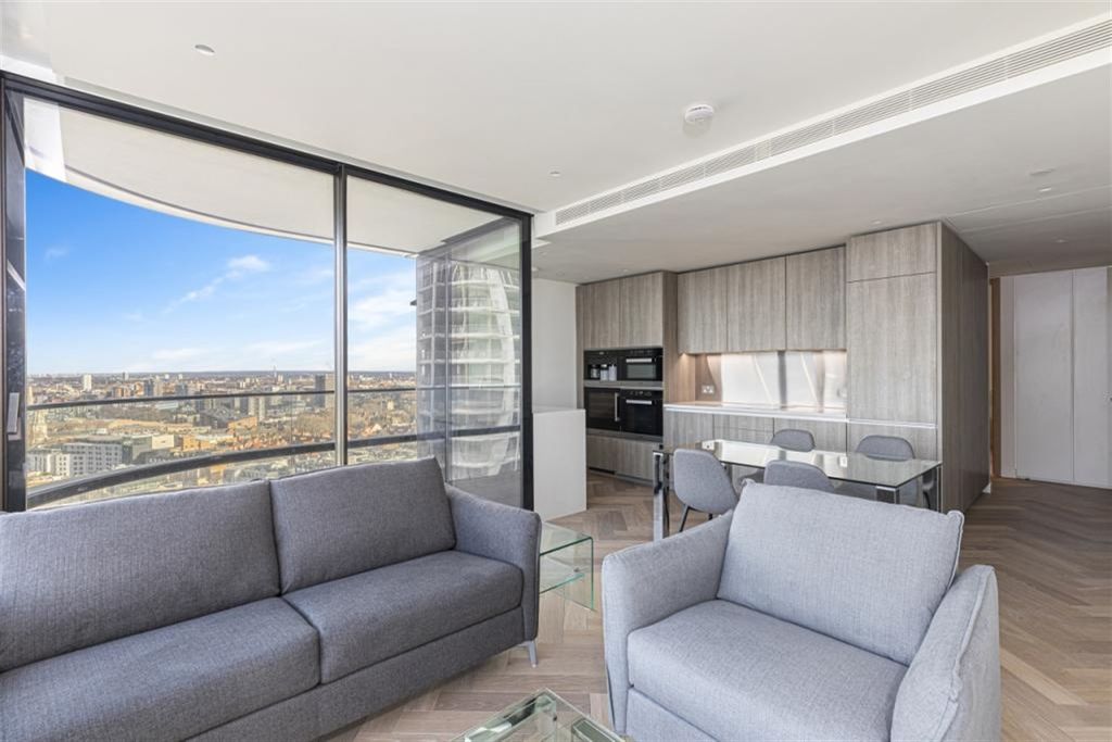 Property photo 2 of 11 Reception