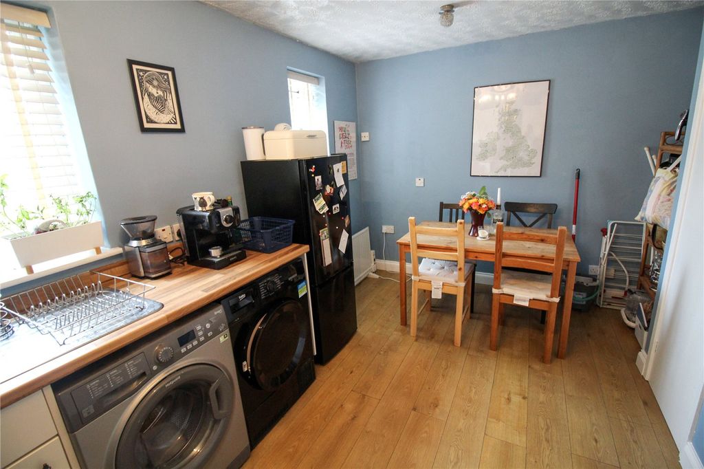 Property photo 3 of 8 Picture No. 02