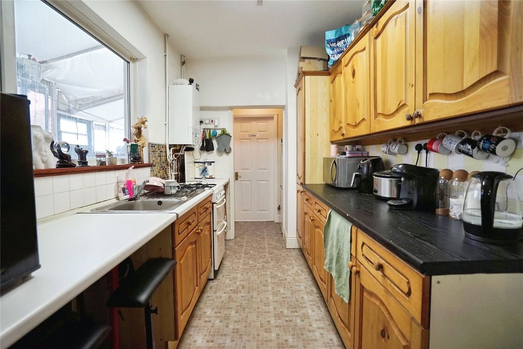 Property photo 2 of 12 Picture 2