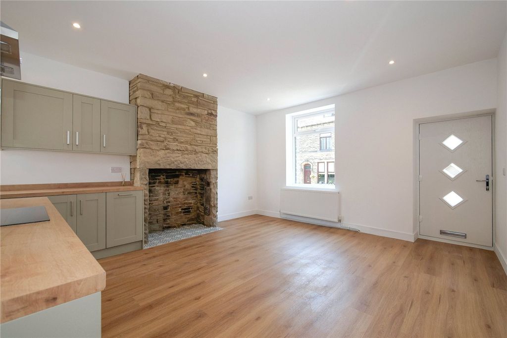 Property photo 2 of 15 Picture No. 02