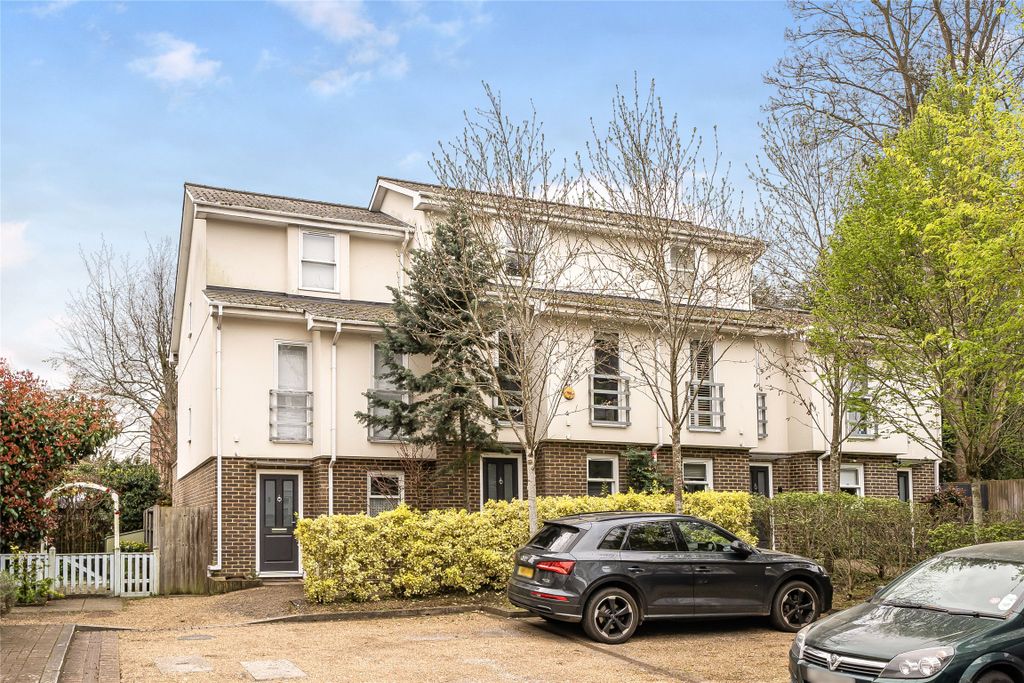 Property photo 2 of 14 Picture No. 27