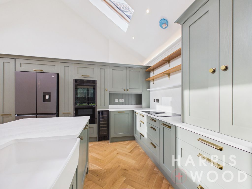 Property photo 3 of 34 5063668