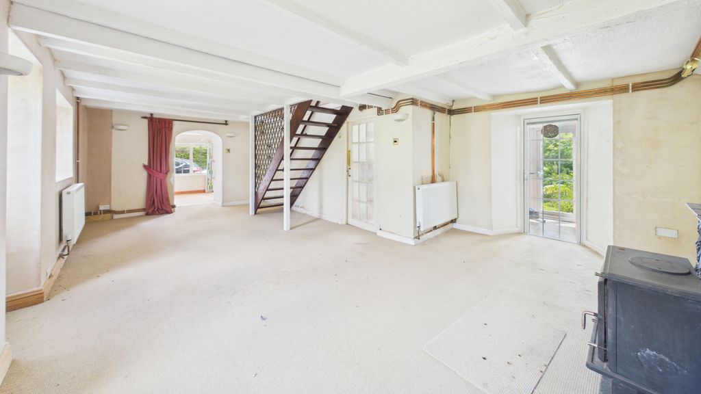 Property photo 3 of 28 Gallery