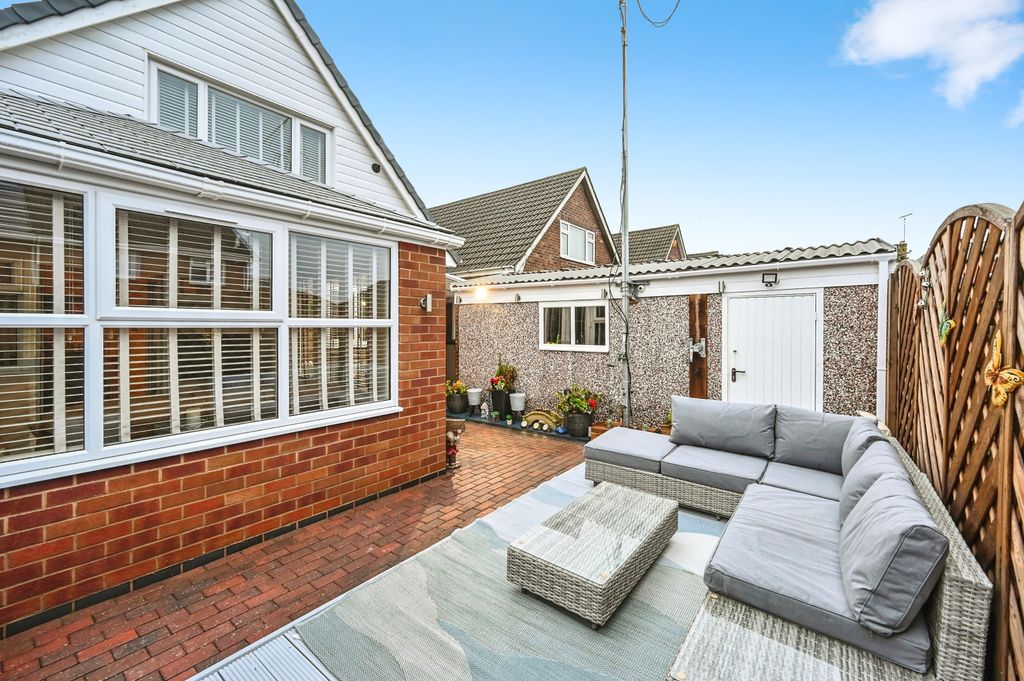 Property photo 2 of 15