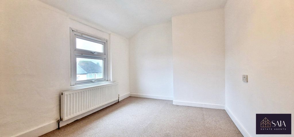 Property photo 2 of 9 Photo 1