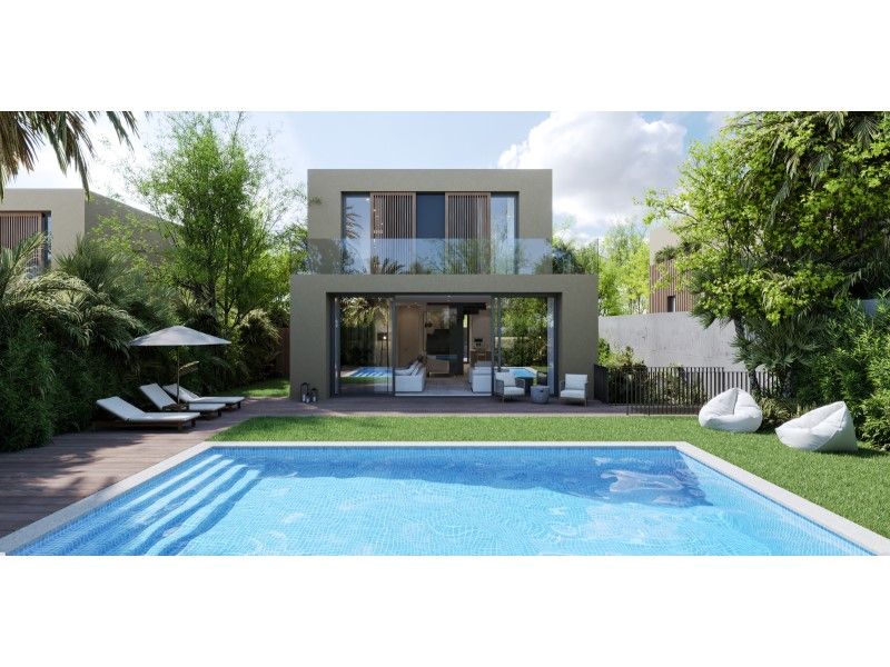 Property photo 2 of 37