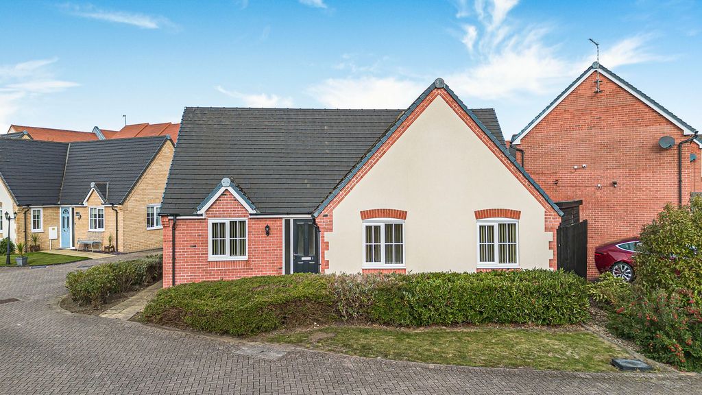 Property photo 1 of 21