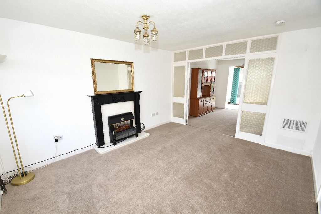 Property photo 3 of 21 4410314