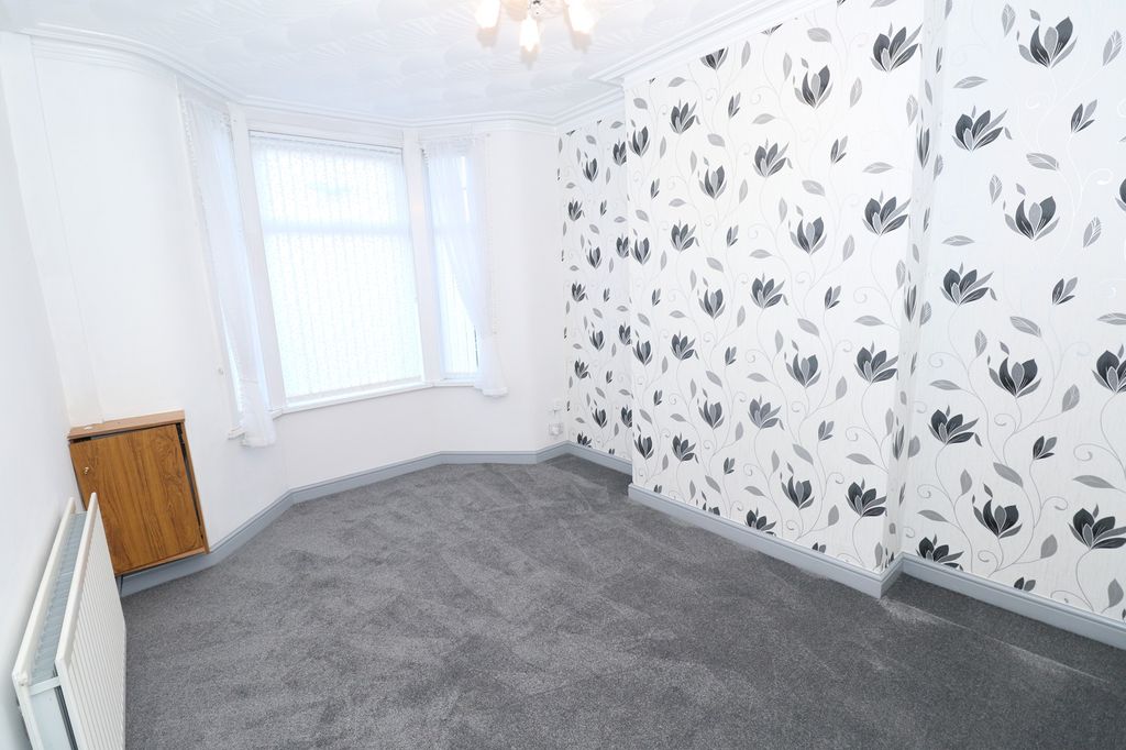 Property photo 2 of 10 Lounge (A)