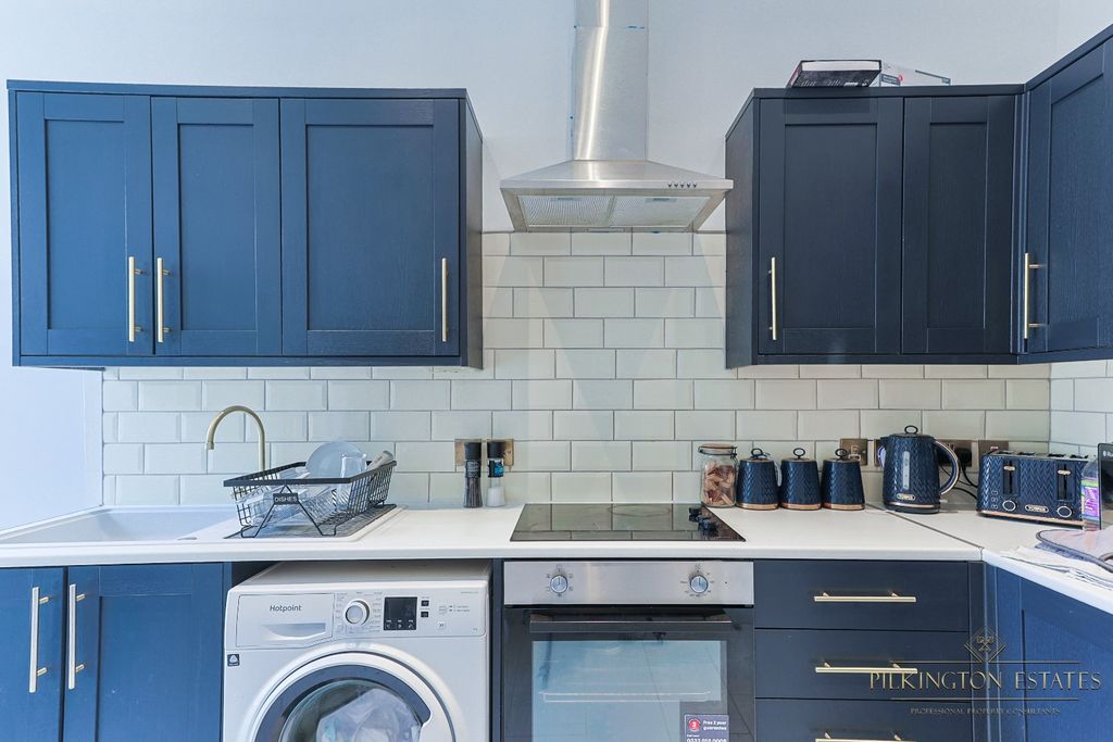 Property photo 3 of 9 4362415