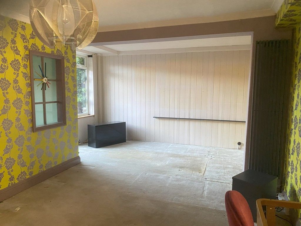 Property photo 3 of 12 Photo 8