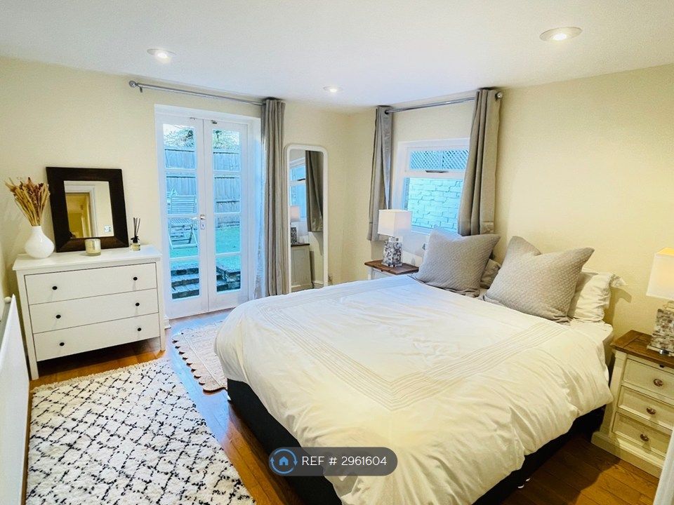 Property photo 3 of 16 Bedroom 1