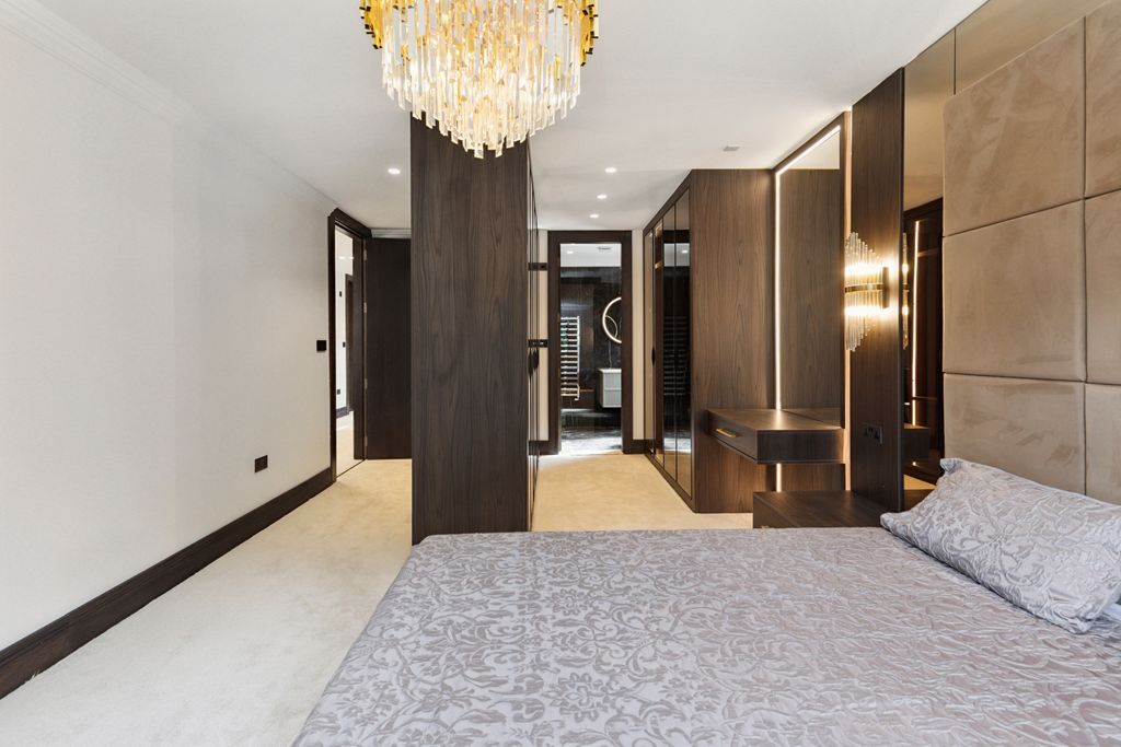 Additional image 13 of 5 bed detached house for salePipers Pipers Green Lane, Edgware HA8