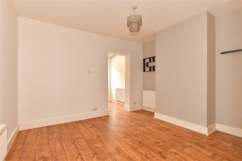 Property photo 3 of 9 Dining Room