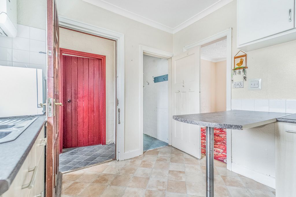 Property photo 2 of 18