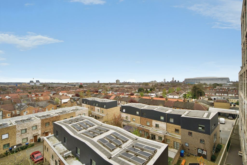 Property photo 3 of 20