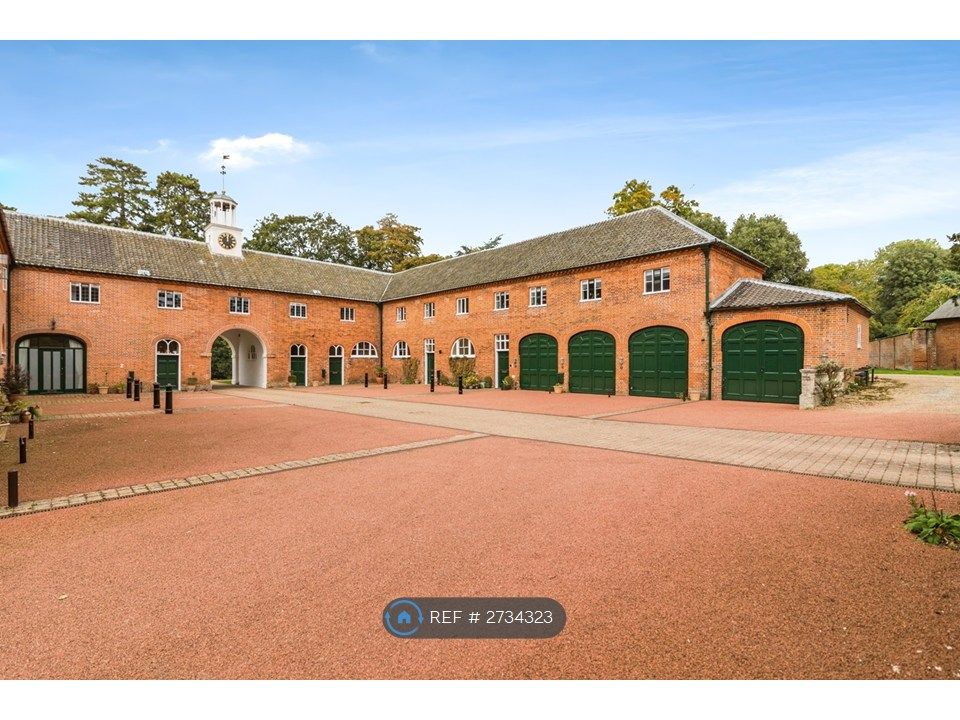 Property photo 2 of 29 Courtyard