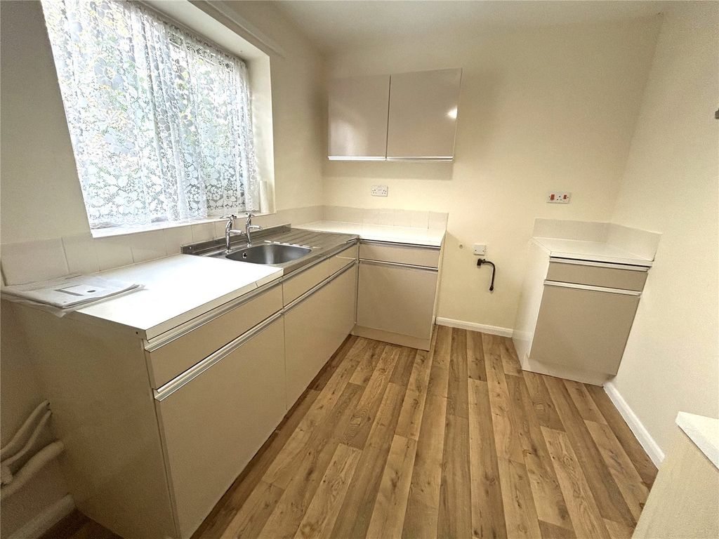 Property photo 2 of 7 Picture No. 04