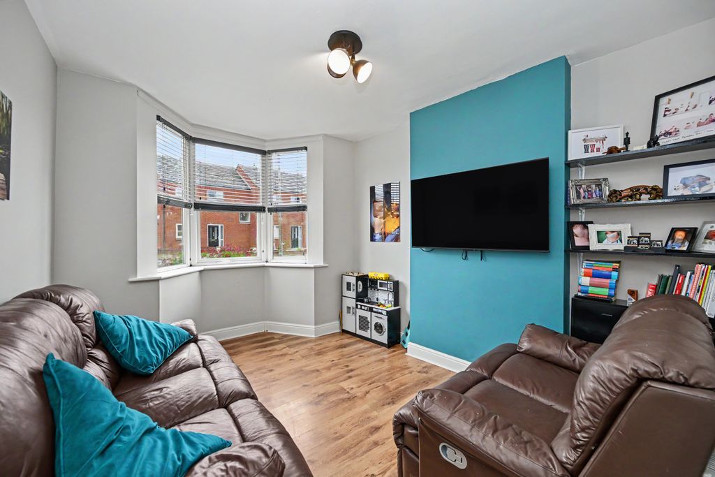 Property photo 2 of 19