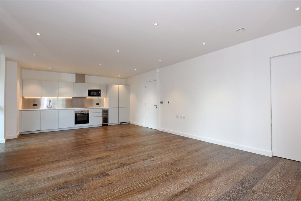 Property photo 3 of 11 Reception Room