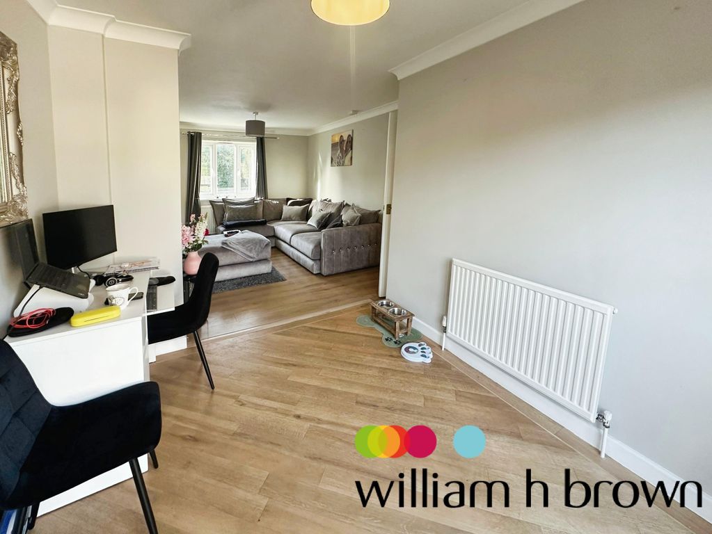 Property photo 3 of 11 View