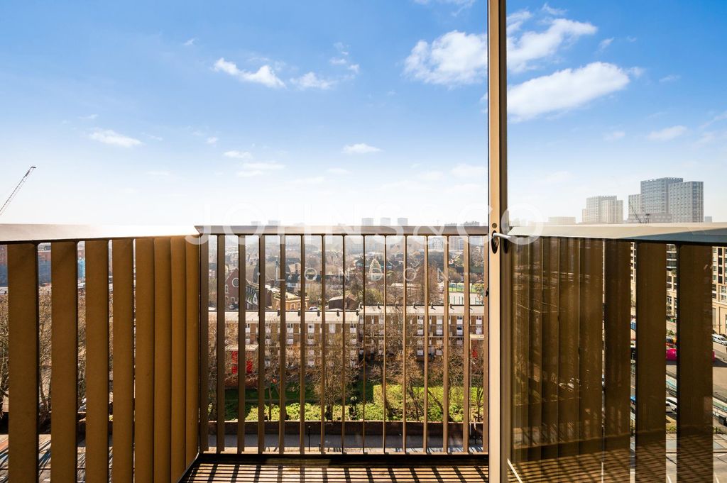 Property photo 3 of 12