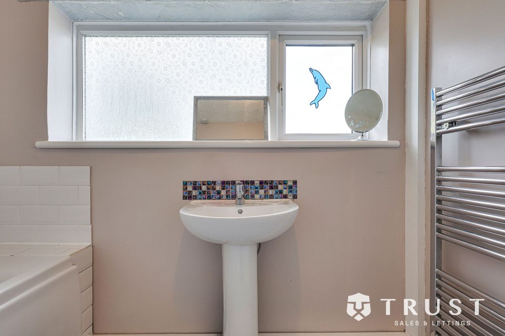 Additional image 23 of 2 bed semi-detached house for saleBevor Crescent, Heckmondwike WF16