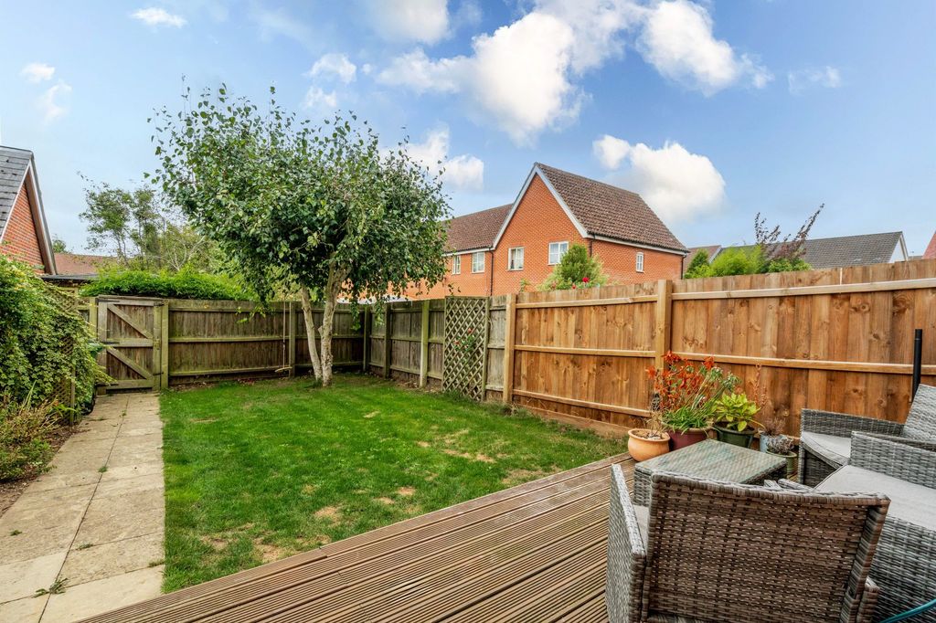 Property photo 2 of 20