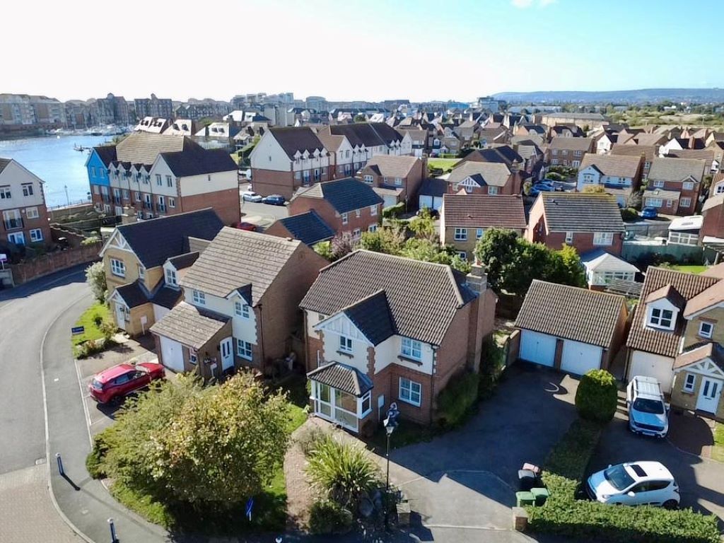 Property photo 1 of 22