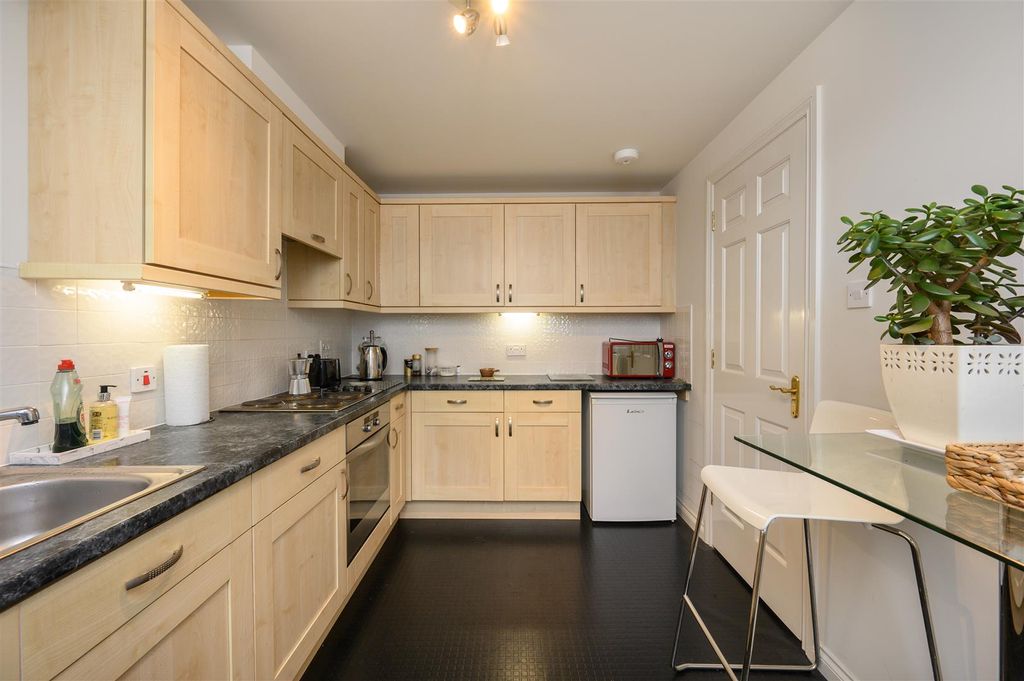 Additional image 8 of 2 bed flat for saleRoxburghe Lodge Wynd, Dunbar EH42