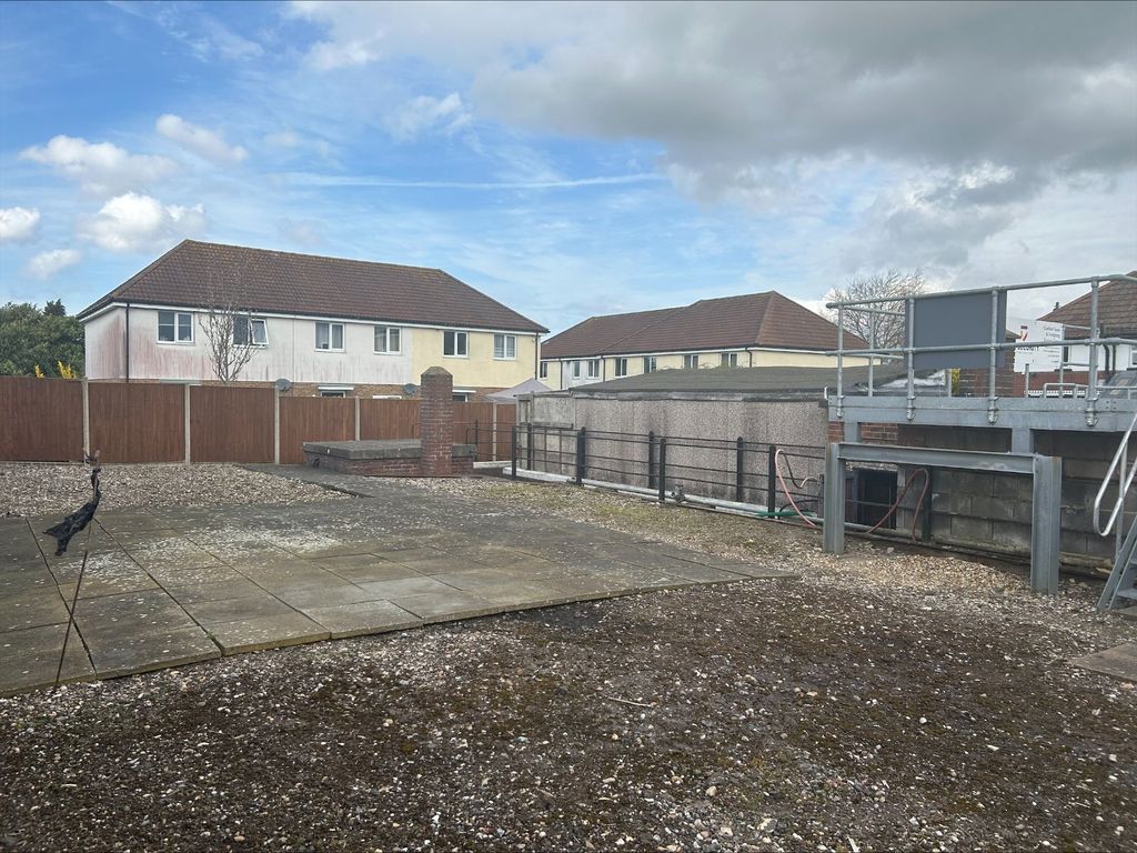 Property photo 1 of 8 Picture No. 04