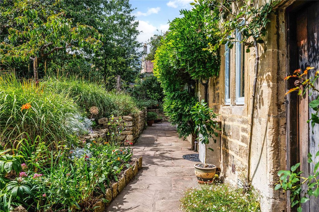 Property photo 2 of 23 Front Path