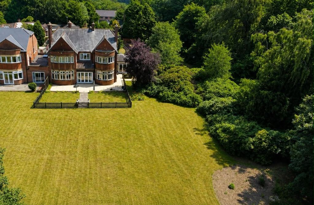 Property photo 1 of 35