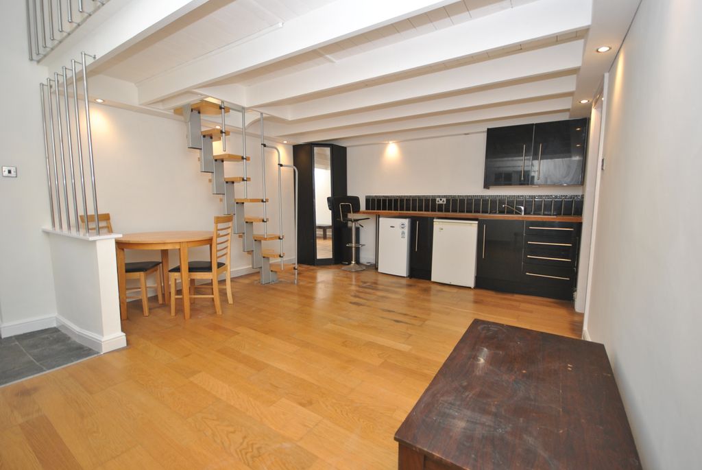 Property photo 3 of 9 Dsc_0857