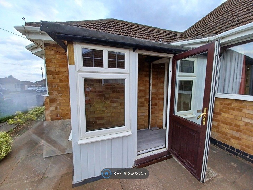Property photo 2 of 12 Entrance