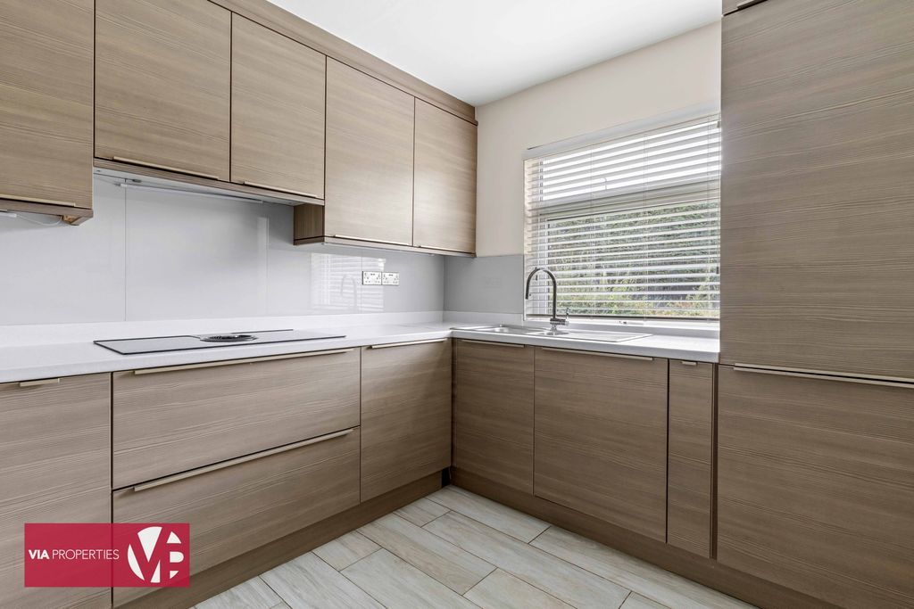 Property photo 3 of 12 Photo 3