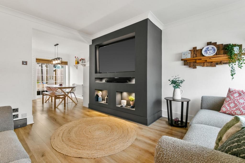 Property photo 3 of 30