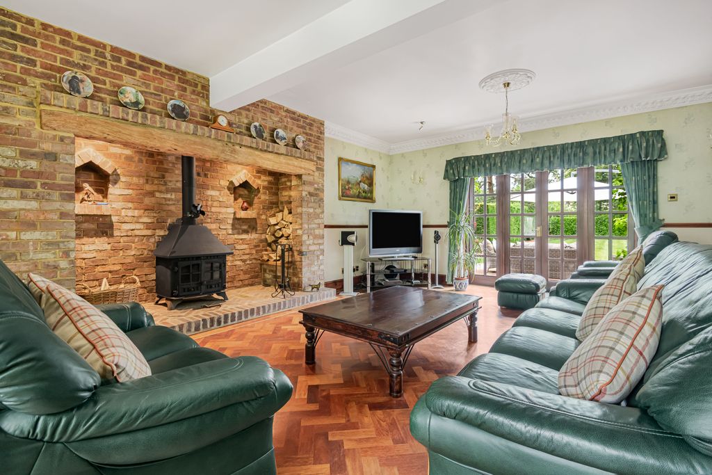 Property photo 2 of 51 3481422