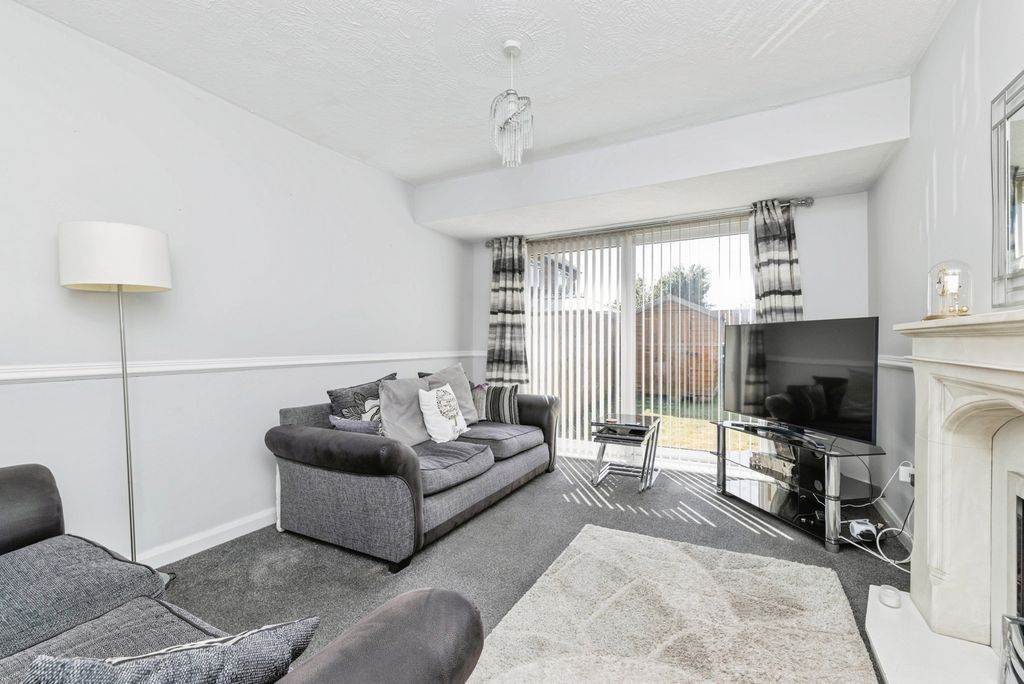 Property photo 2 of 19 Pbox-Img.Jpg
