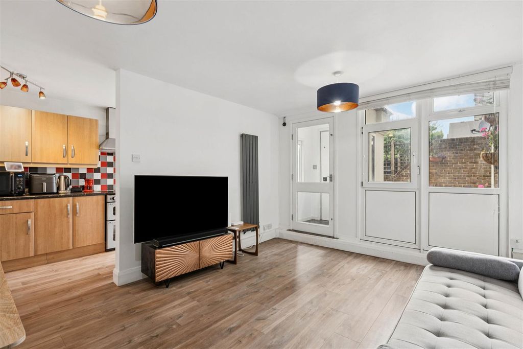 Property photo 1 of 12 6.Jpg