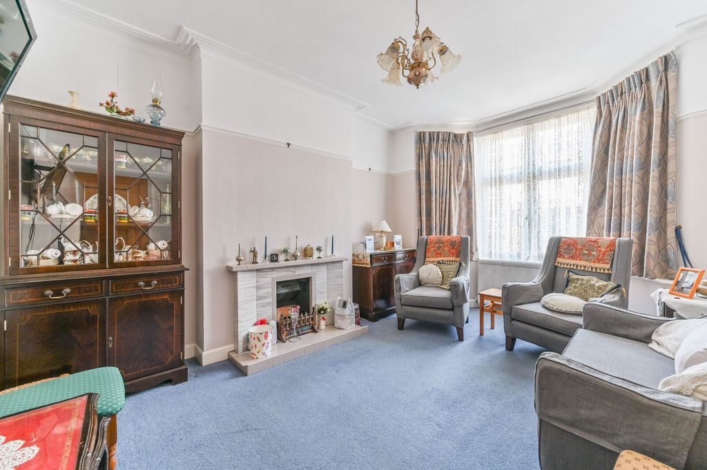 Property photo 2 of 15