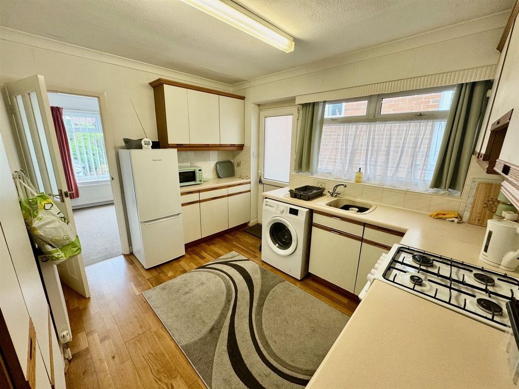 Property photo 3 of 11 Kicthen.Jpg