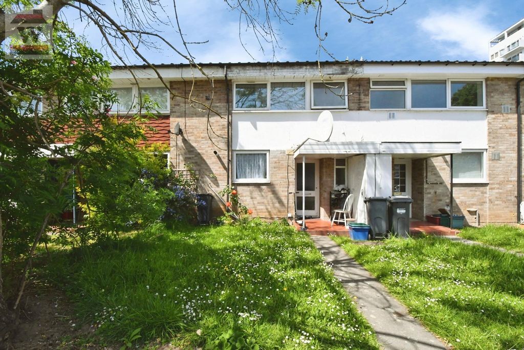 Property photo 1 of 9