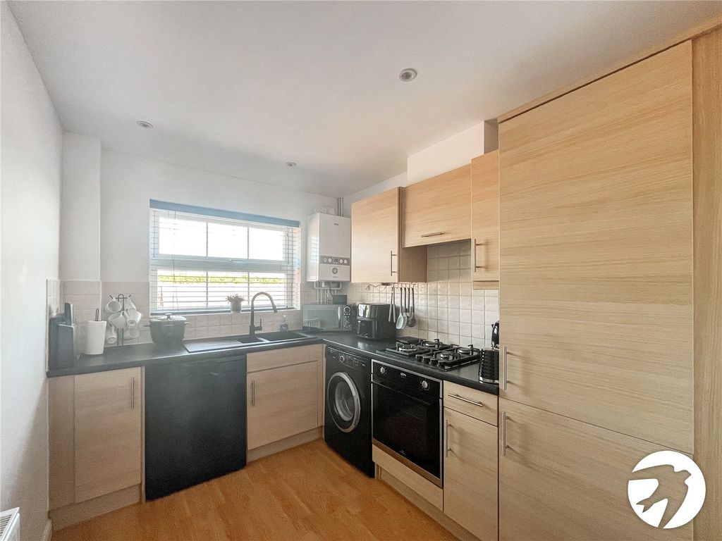 Property photo 3 of 10 Picture No. 08