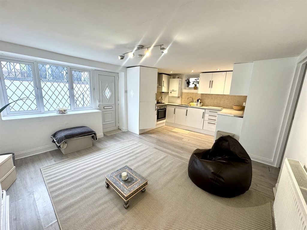 Property photo 1 of 8 Img_3267.Jpg