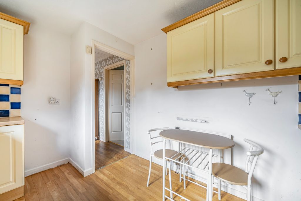 Property photo 3 of 9 3