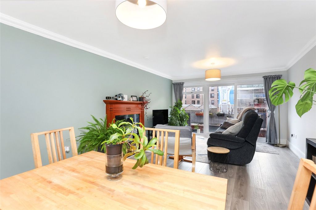 Property photo 3 of 19 3